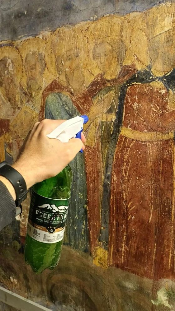 Противоаварийные работы: нанесение состава